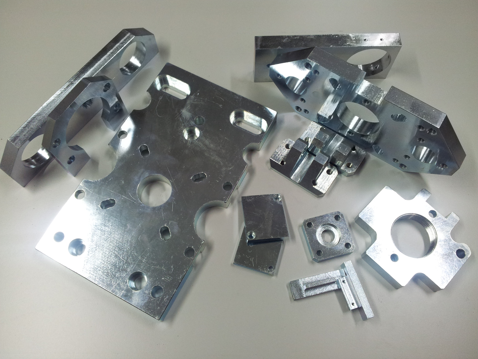 Cześć frezowane, płyty, wstawki i kostki