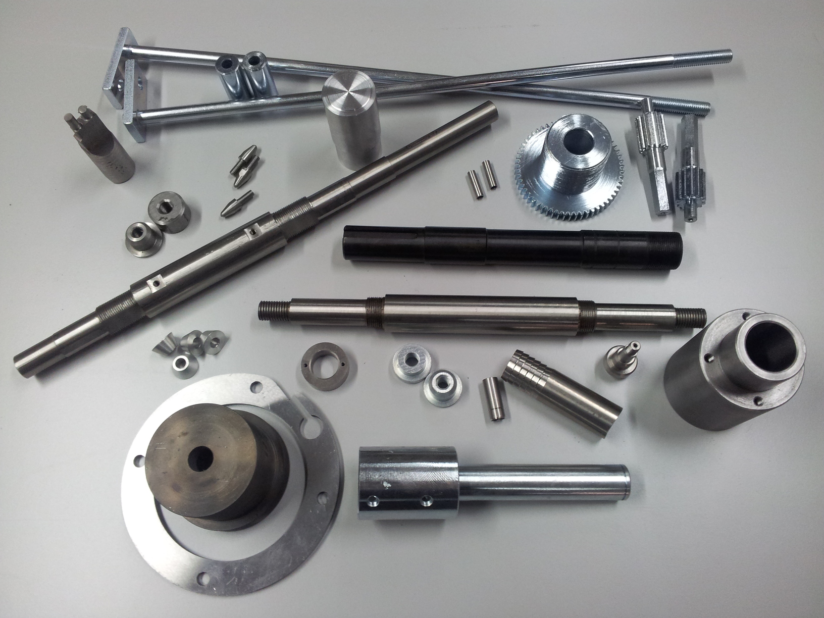 Cześći toczone, wałki, tuleje, pierścienie