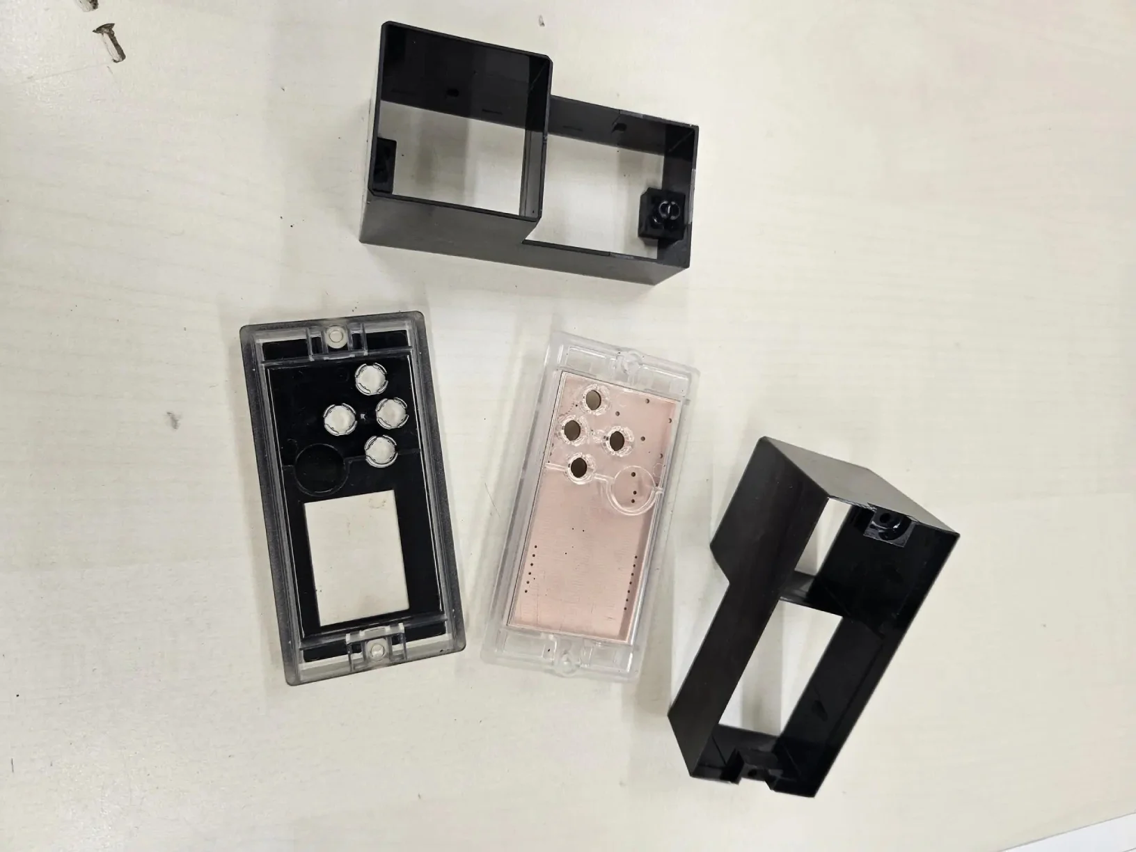 Formy wtryskowe do&nbsp;elektroniki